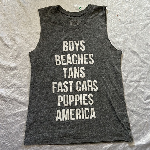 📦mix graphics Tees tank tops t-shirt and blouses for women lot wholesale box - Picture 14 of 14